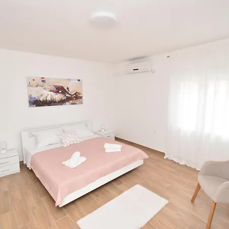 Apartments Ivan Zadar Exterior photo