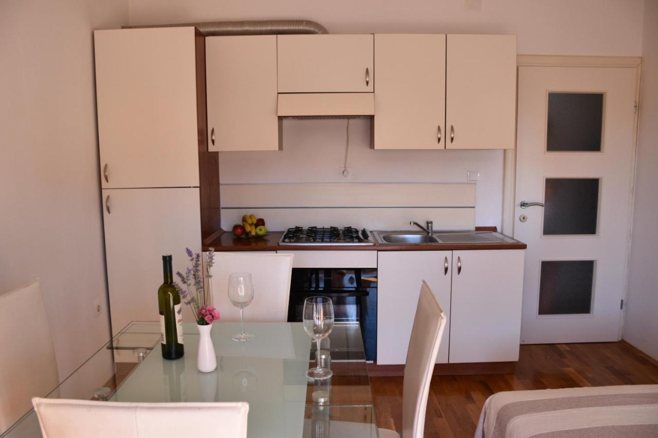 Ivan Apartment *