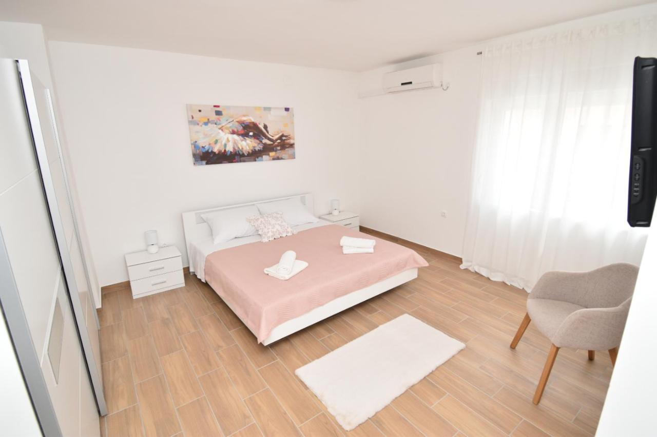 Ivan Apartment